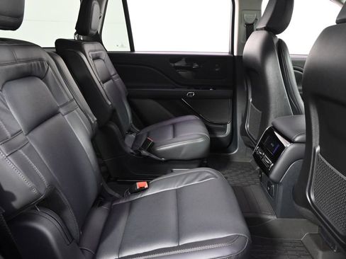 New 2026 Lincoln Aviator Reserve image 18
