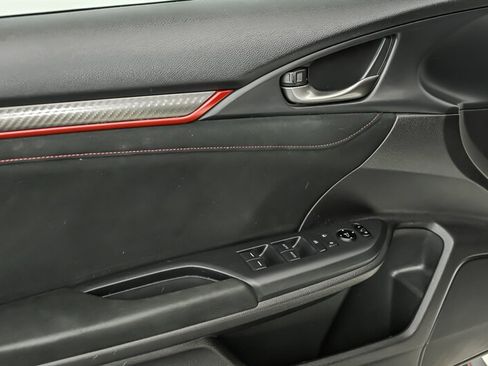 Used 2019 Honda Civic Type R image 13
