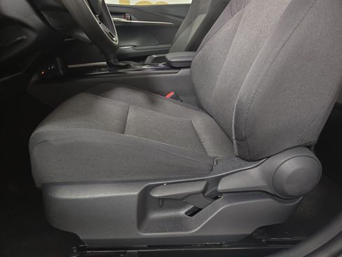 Used 2025 Toyota Camry LE FWD image 29