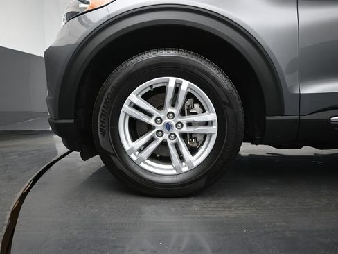 Certified 2023 Ford Explorer XLT RWD image 26