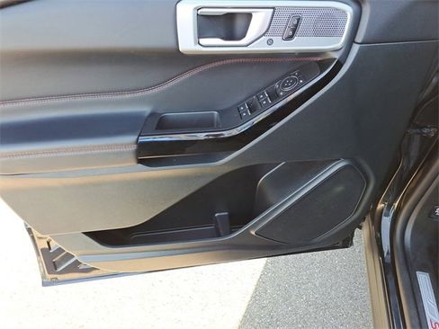 Used 2023 Ford Explorer ST-Line w/ Class IV Trailer Tow Package image 19