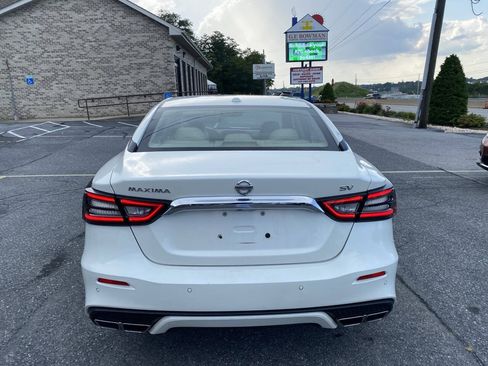 Used 2020 Nissan Maxima 3.5 SV w/ Floor Mat Group FWD image 6