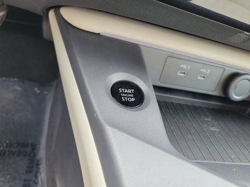 New 2026 Nissan Sentra SL w/ Floor Mat Package FWD image 31