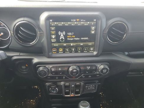 Used 2022 Jeep Gladiator Overland image 29