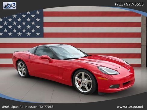 Used 2007 Chevrolet Corvette Coupe RWD image 2
