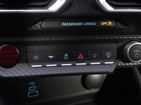 Used 2025 Ford Mustang GT Premium RWD image 39