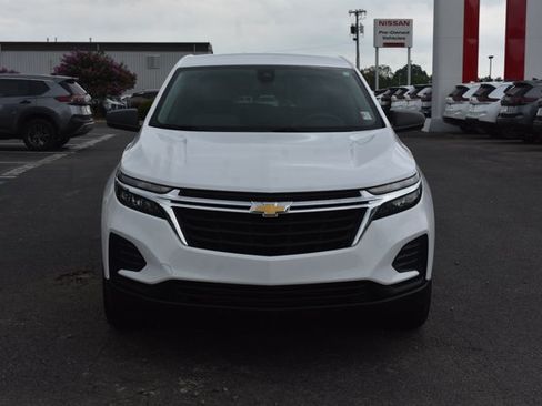 Used 2024 Chevrolet Equinox LS FWD image 2