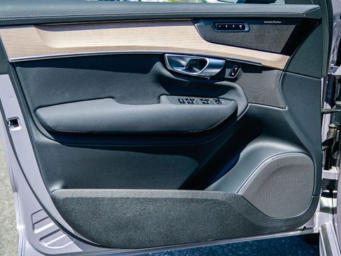 Certified 2026 Volvo XC90 B6 Plus w/ Protection Package image 24