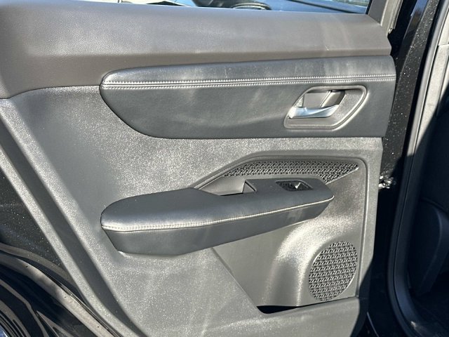 Used 2024 Nissan Ariya FWD image 33