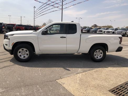 Used 2022 Nissan Frontier S image 11