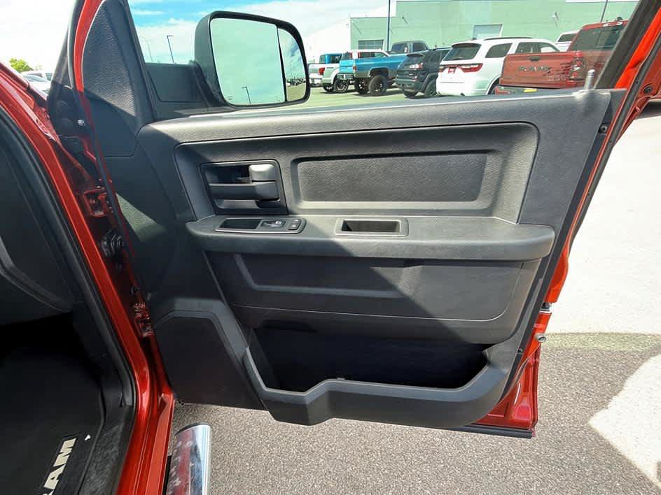 Used 2013 RAM 2500 Tradesman w/ Chrome Appearance Group AWD/4WD image 27