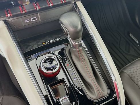 Used 2024 GMC Canyon AT4X image 20