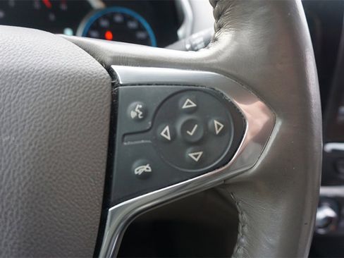 Used 2018 Chevrolet Traverse LT image 8