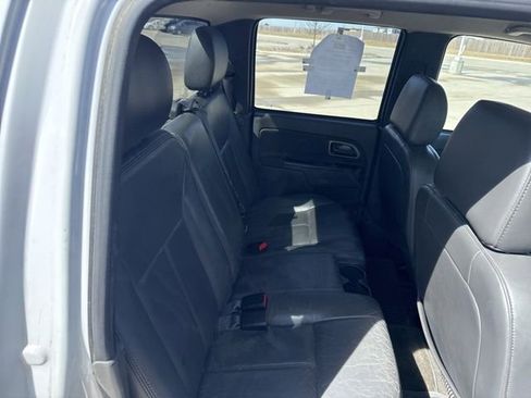 Used 2004 Chevrolet Colorado LS image 21