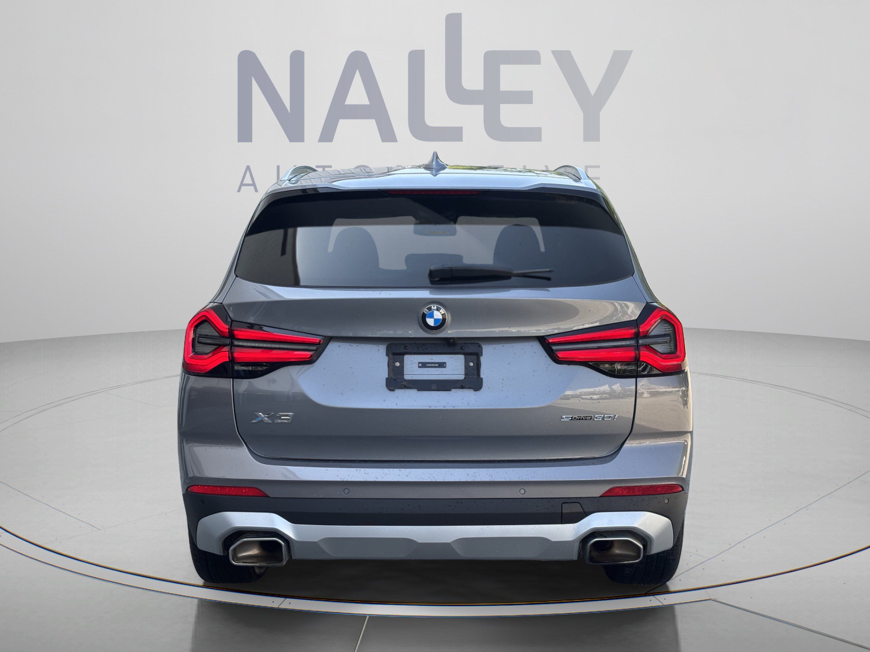Used 2024 BMW X3 sDrive30i w/ Premium Package RWD image 4
