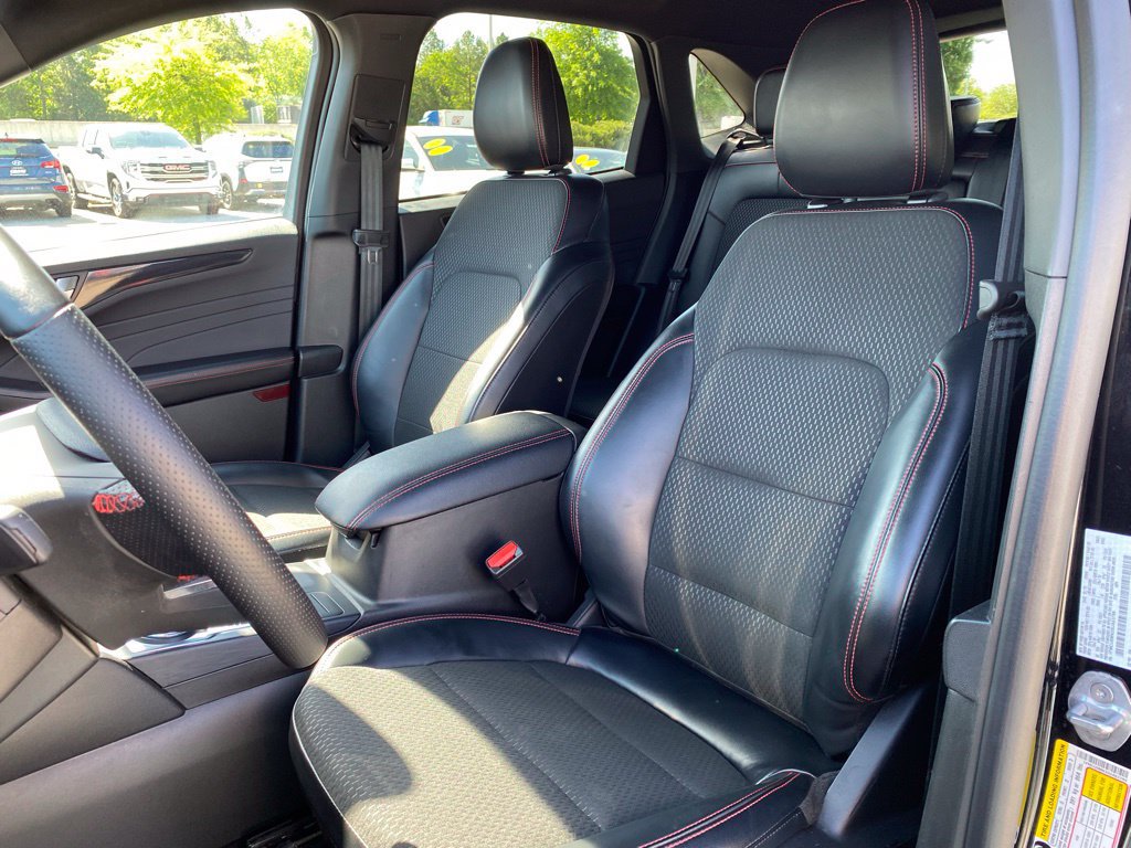 Used 2025 Ford Escape ST-Line FWD image 23