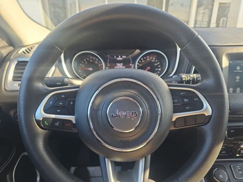 Used 2019 Jeep Compass Sport image 19