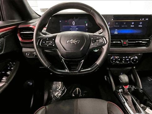 Used 2025 Chevrolet TrailBlazer RS w/ Convenience Package image 5