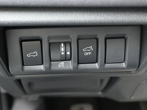 Certified 2025 Subaru Outback Premium w/ Popular Package #1A image 24