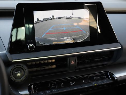 Certified 2023 Toyota Prius LE image 8