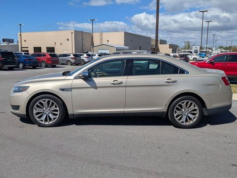 Used 2017 Ford Taurus Limited image 9