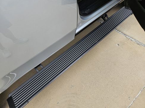 New 2026 Jeep Grand Wagoneer Limited AWD/4WD image 7
