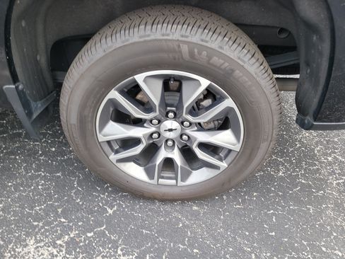 Used 2019 Chevrolet Silverado 1500 RST AWD/4WD image 10