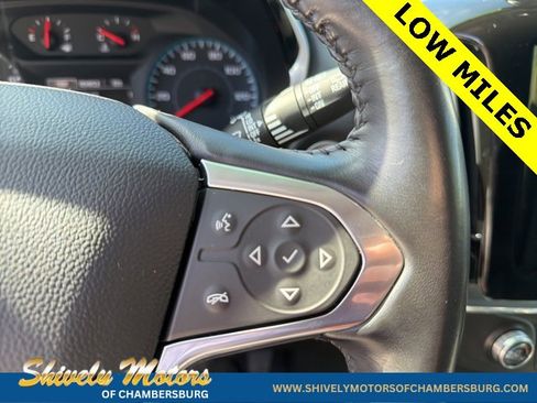 Used 2020 Chevrolet Traverse LT image 24