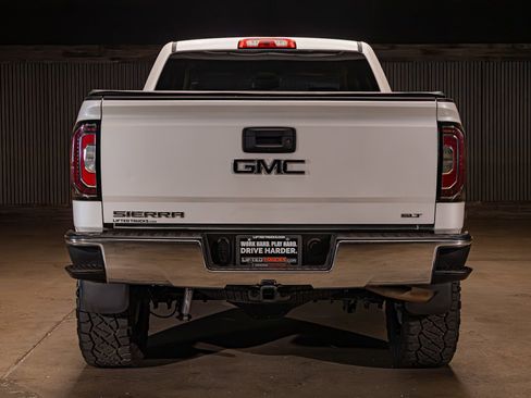 Used 2017 GMC Sierra 1500 SLT w/ Texas SLT Premium Package AWD/4WD image 8