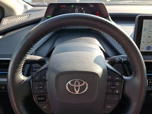 Certified 2024 Toyota Prius XLE FWD image 18