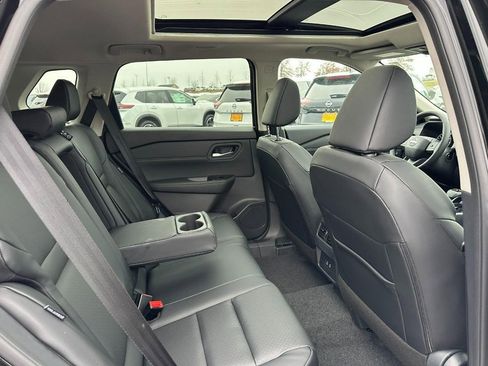 New 2026 Nissan Rogue SV image 4