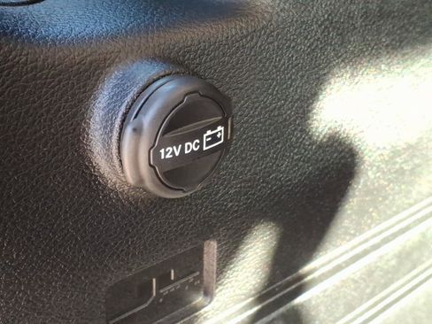 Used 2024 Jeep Wrangler Willys image 29