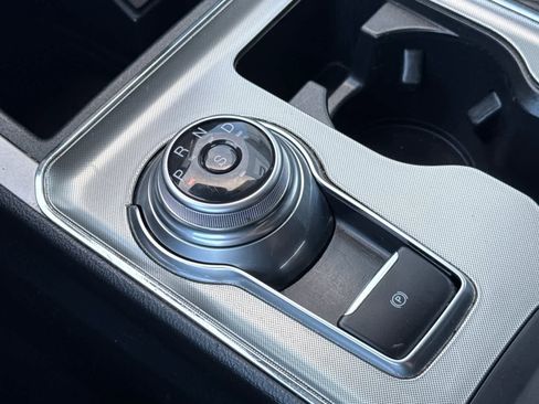 Used 2022 Ford Edge SEL image 23