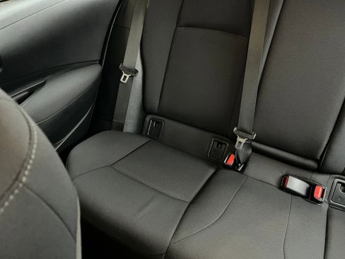 Used 2025 Toyota Corolla LE image 39