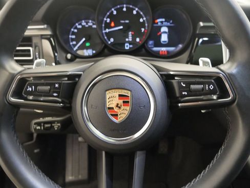 Certified 2023 Porsche Macan image 37