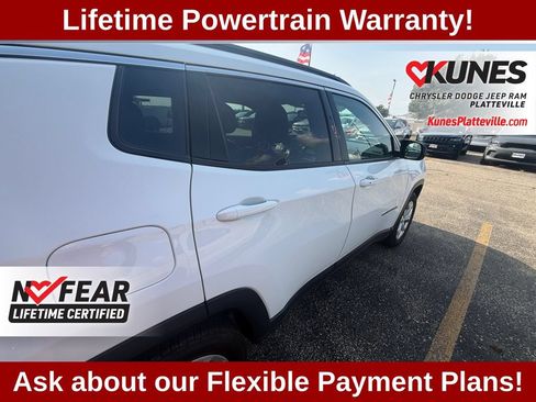 Used 2024 Jeep Compass Latitude AWD/4WD image 39