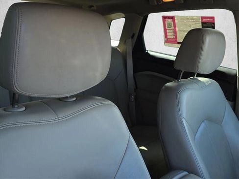 Used 2014 Cadillac SRX Luxury w/ Driver Awareness Package image 21