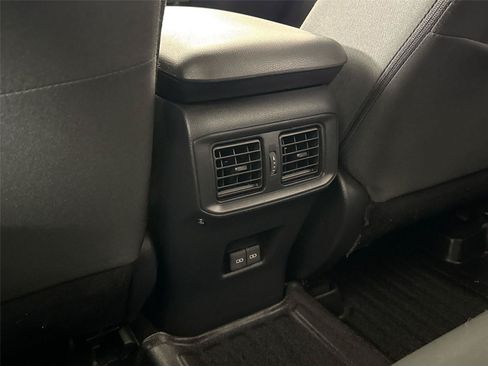 Certified 2024 Toyota RAV4 XLE AWD/4WD image 33