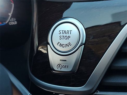 Used 2022 BMW 750i xDrive 750i xDrive image 22