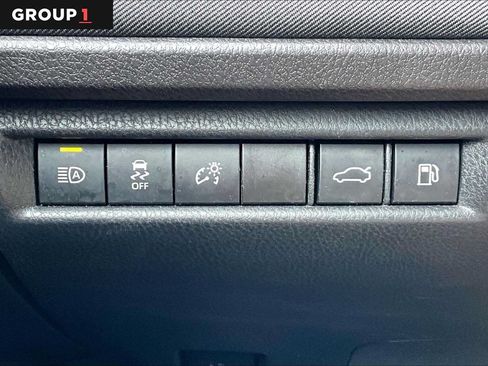 Used 2025 Toyota Camry LE FWD image 32