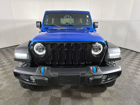 Used 2023 Jeep Wrangler Unlimited w/ Cold Weather Group AWD/4WD image 9