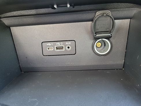 Used 2023 Nissan Sentra SR w/ SR Premium Package image 31