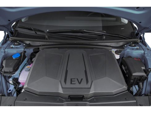 New 2026 Hyundai Ioniq 5 SE AWD/4WD image 8