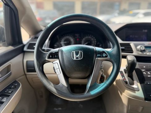 Used 2013 Honda Odyssey LX image 43