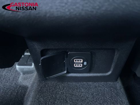 Used 2022 Lincoln Corsair AWD w/ Premium Package image 30