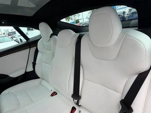 Used 2022 Tesla Model S Standard Range image 11