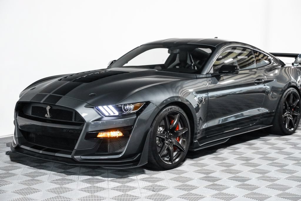 Used 2022 Ford Mustang Shelby GT500 w/ Carbon Fiber Track Pack RWD image 21