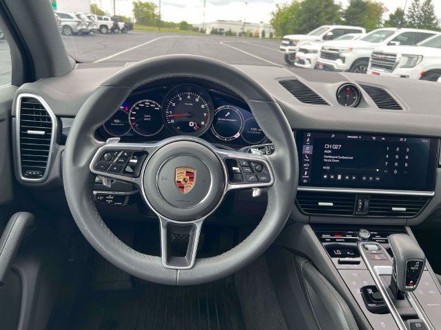 Used 2020 Porsche Cayenne AWD/4WD image 33