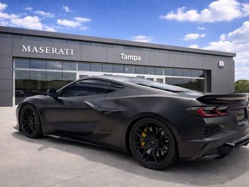 Used 2023 Chevrolet Corvette Z06 image 3