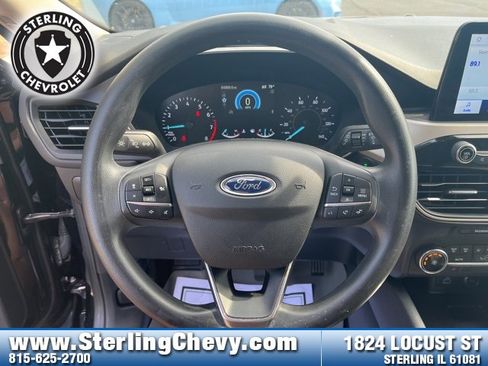 Used 2020 Ford Escape SE image 8